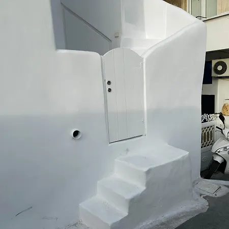 Akrotiri Castle View * Akrotírion