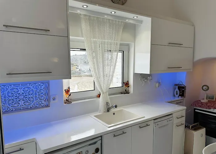 Akrotiri Castle View 아파트 Akrotírion