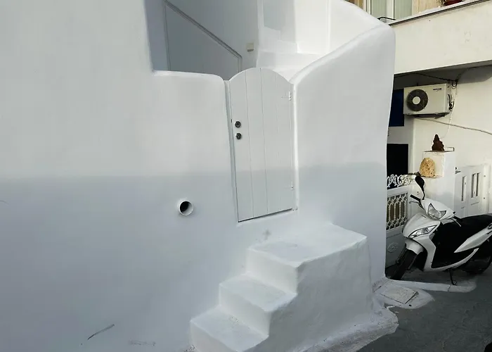 Akrotiri Castle View * Akrotírion